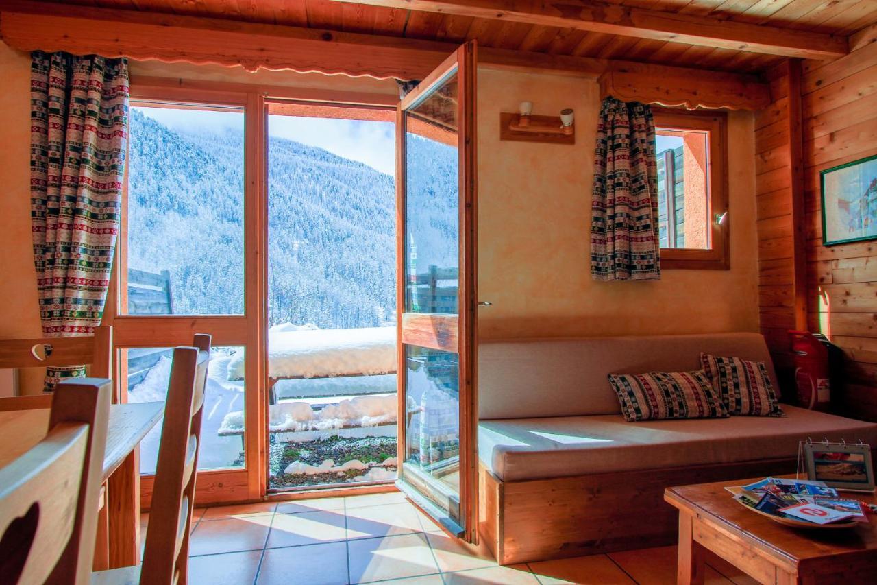 Le Gouroun Hameau Des Chazals Nevache Hautes Alpes Exterior foto